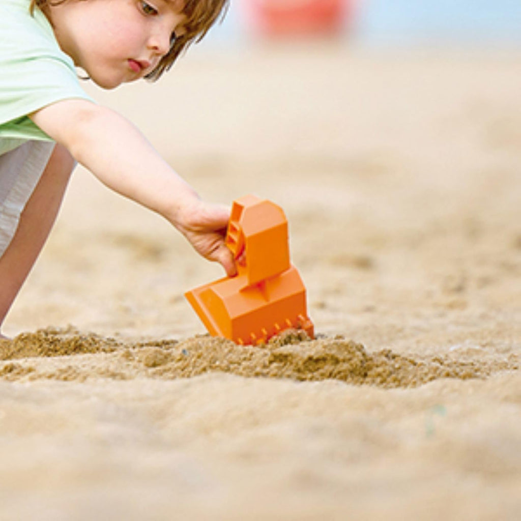 Hape Sandspielzeug Baustelle Set 4-teilig Kinder Sandkasten Spielzeug