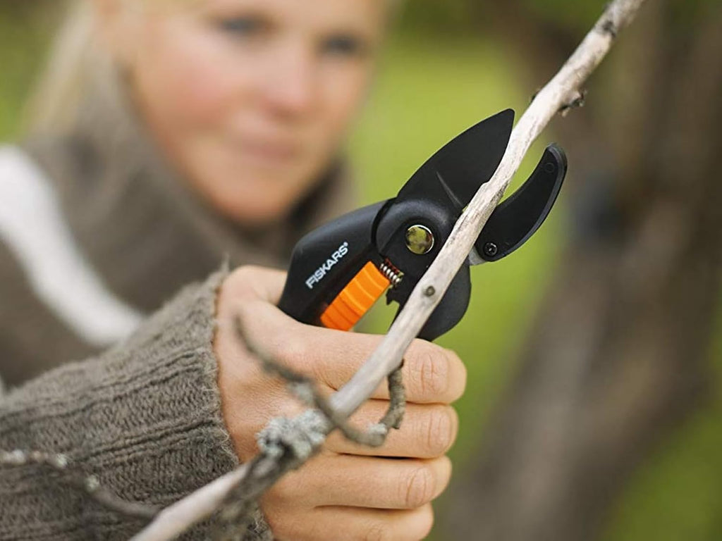 Fiskars Bypass-Gartenschere P26 20 cm Antihaft Stahlklingen Schwarz/Orange