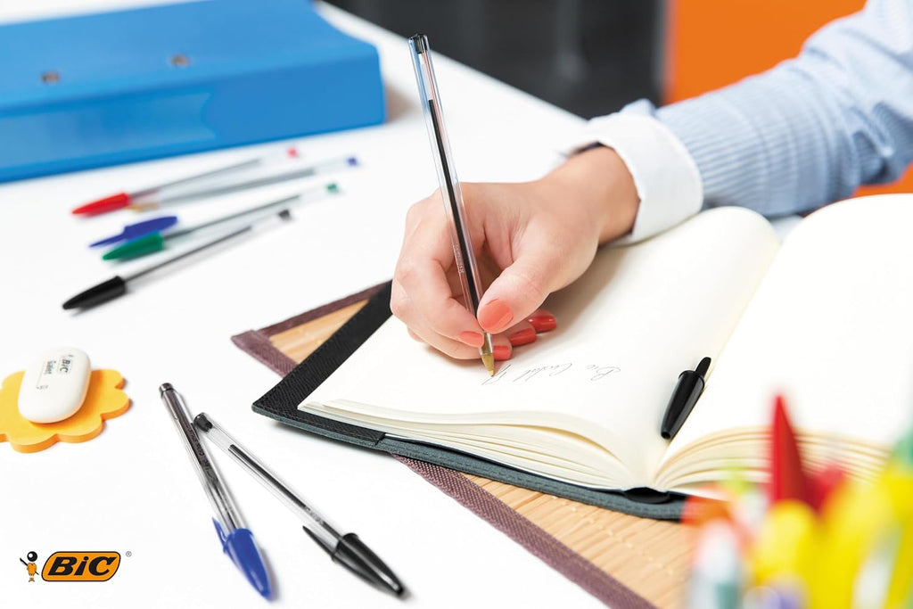 BIC Cristal Original Kugelschreiber Blau 0,4 mm 50 Stueck