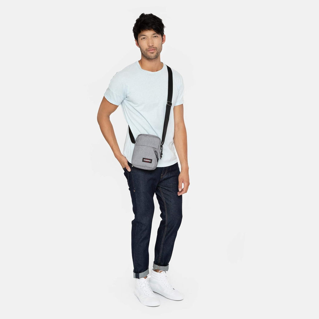 Eastpak The One Umhaengetasche Schultertasche kompakt schwarZ