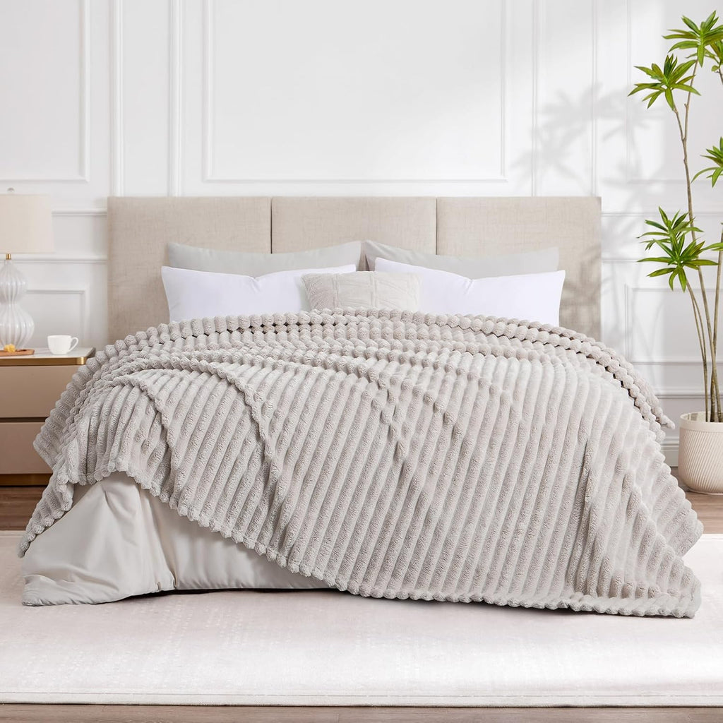 RUIKASI Kuscheldecke Flauschig Fleecedecke 150×200 cm Grau 150cm-270cm