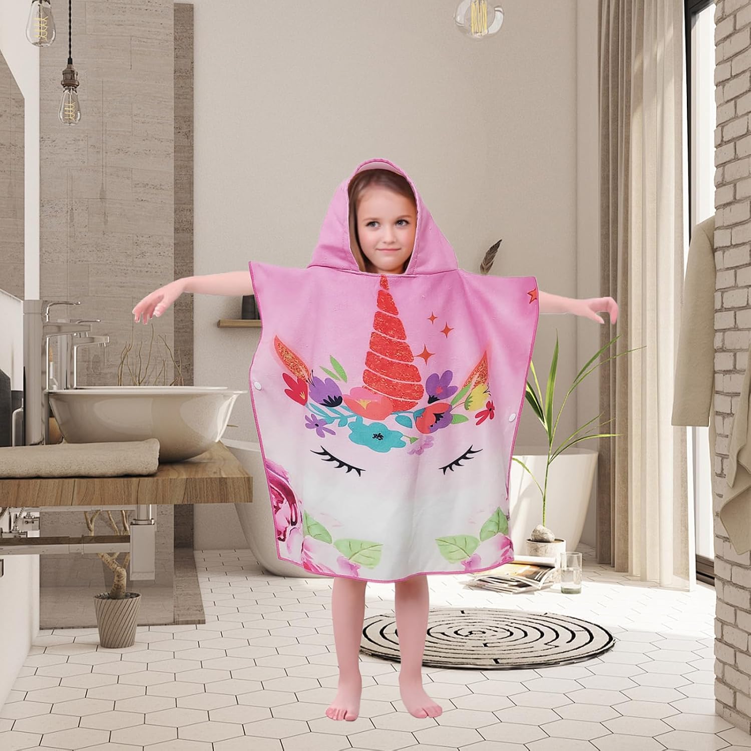 Badeponcho Kinder Mikrofaser mit Kapuze und Druckknoepfen, saugfaehig, Rosa Blumen