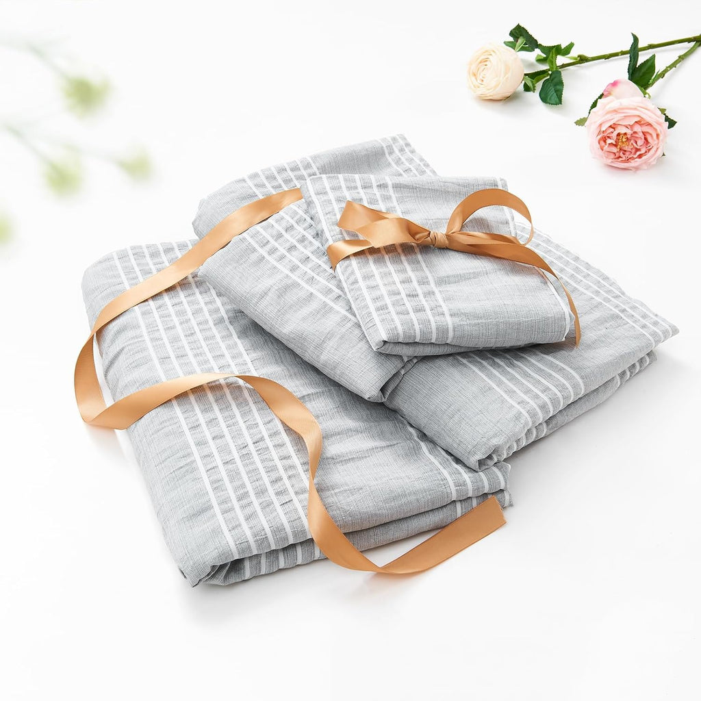 Qucover Bettwaesche 135x200 Seersucker grau weiss gestreift Mikrofaser 200cm-220cm