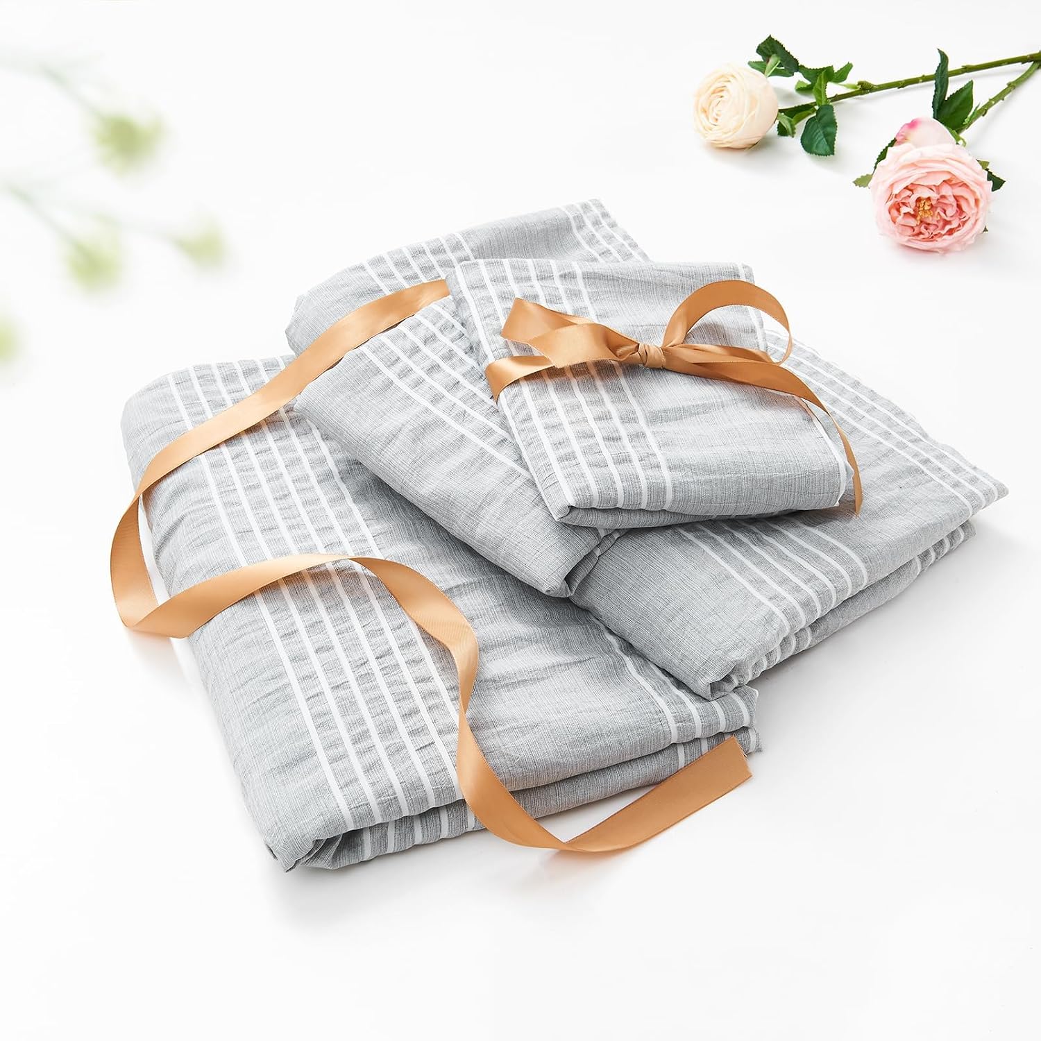 Qucover Bettwaesche 135x200 Seersucker grau weiss gestreift Mikrofaser 200cm-220cm