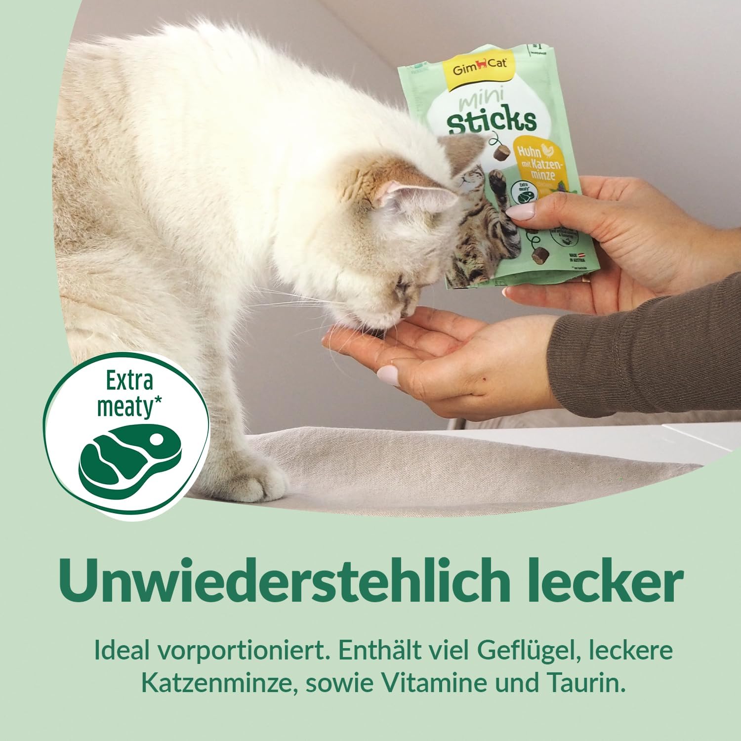 GimCat Mini Sticks Huhn mit Katzenminze Katzensnack