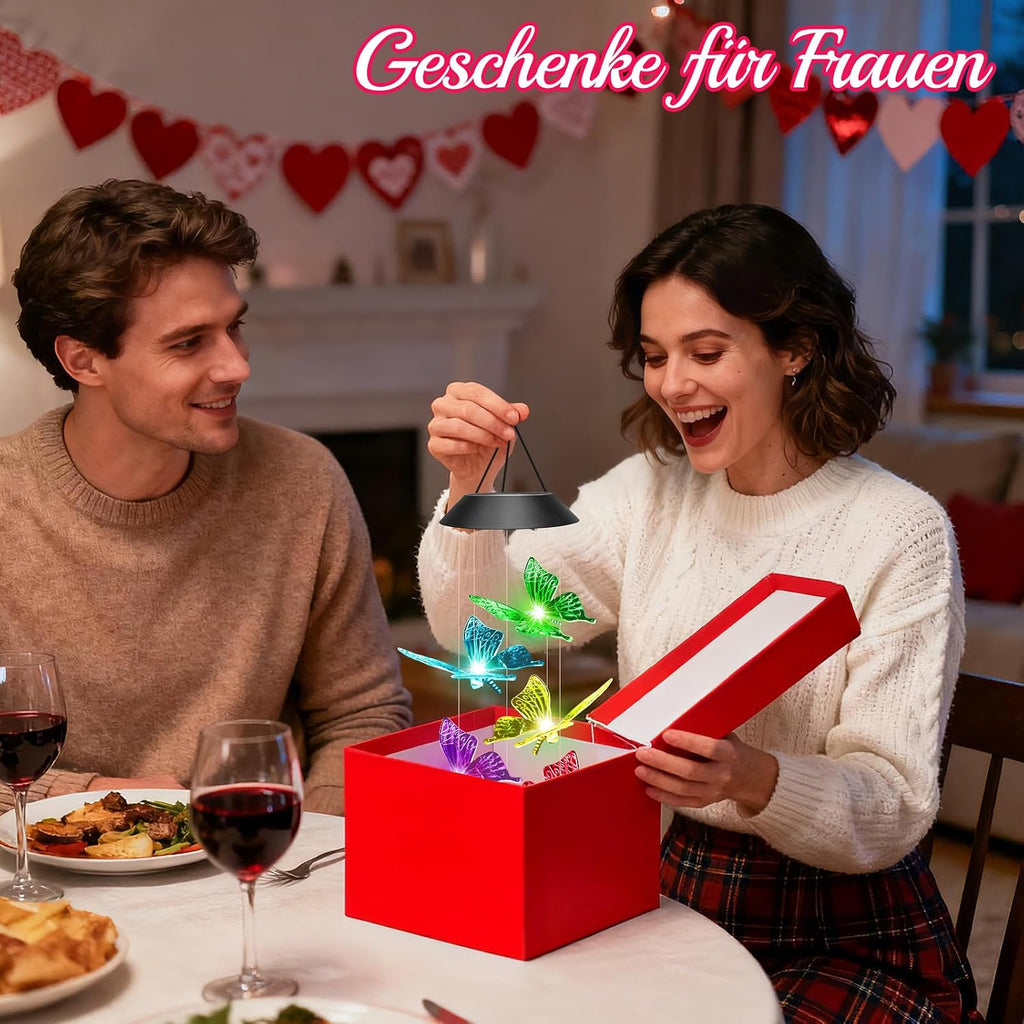 Schmetterling Solarlampe haengend fuer Garten Balkon wetterfest - Solar Windspiel