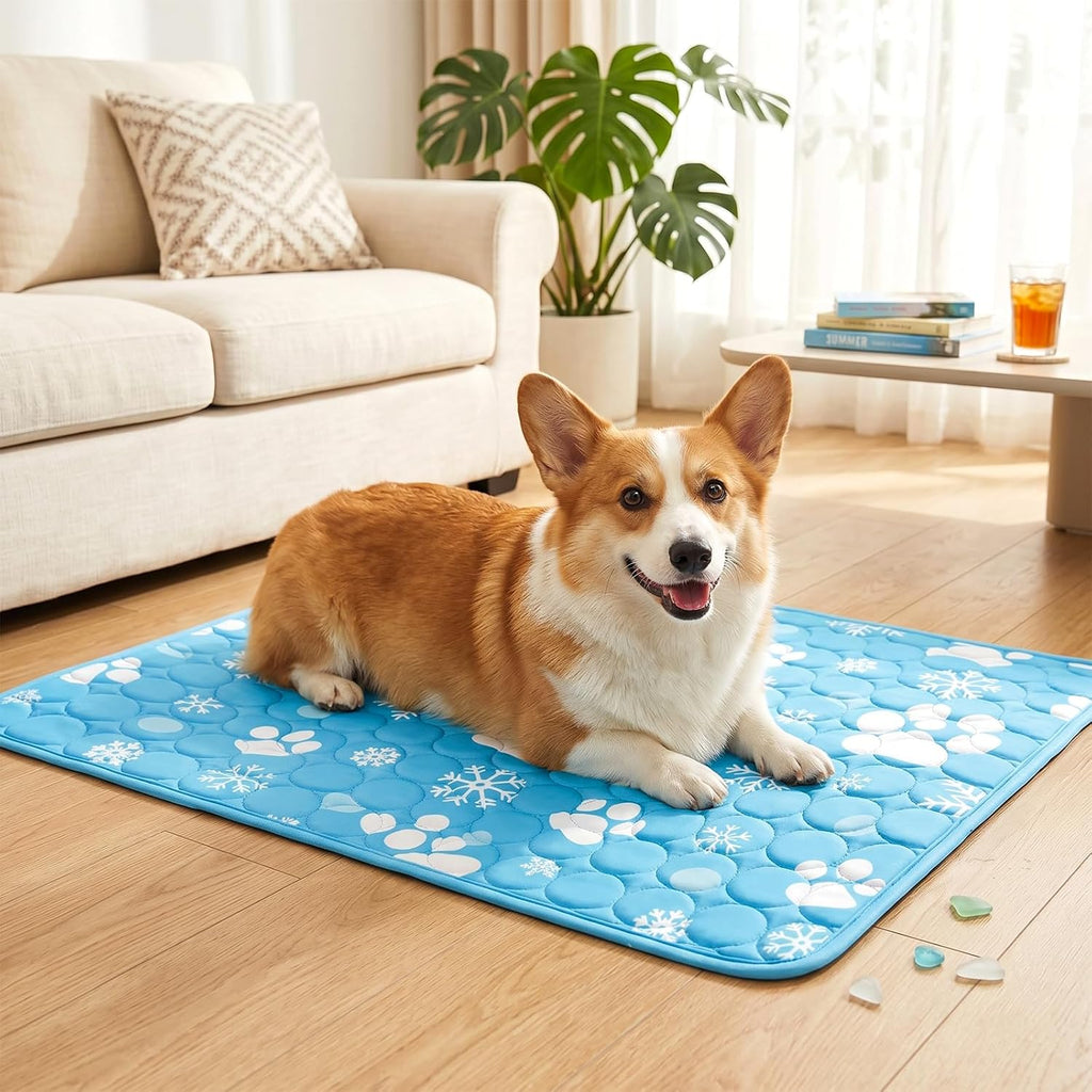 Kühlmatte Hund 100x70 cm Blau mit Schneeflocken und Pfotenmuster