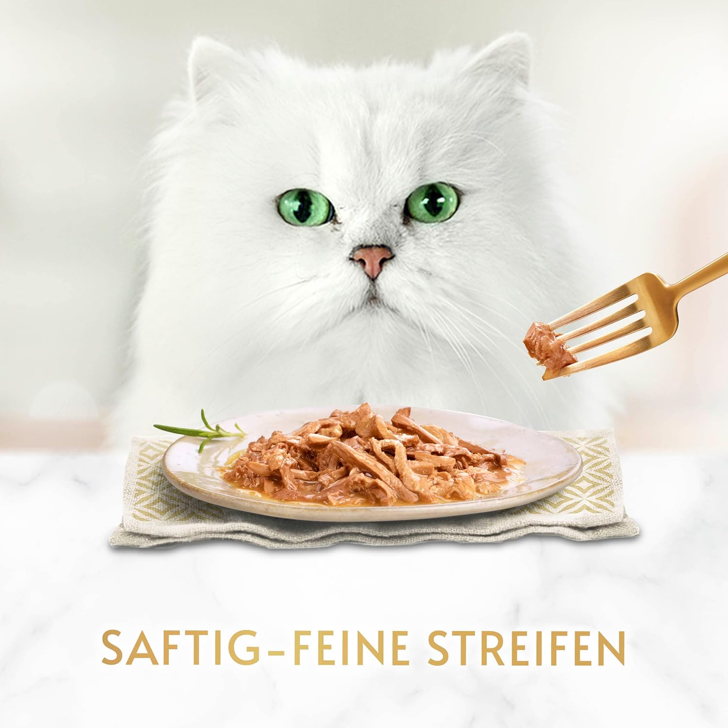Gourmet Gold Katzen Nassfutter saftig-feine Streifen mit Huhn 12x85g