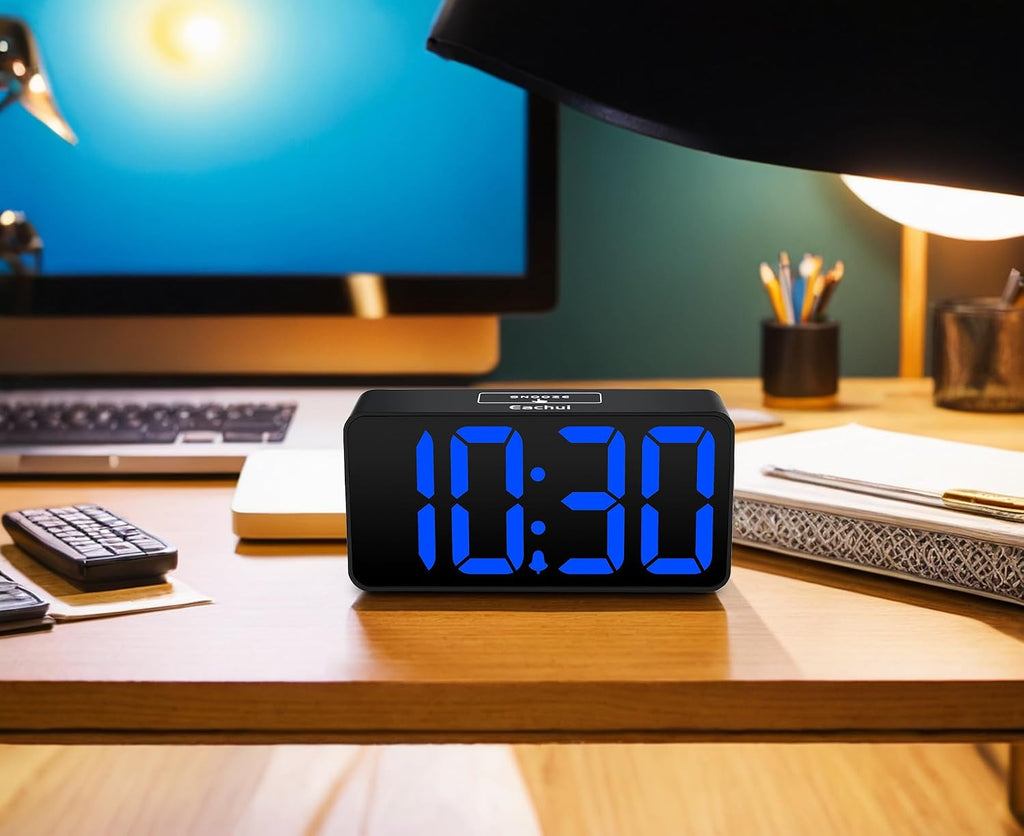 Digitaler LED Wecker gross Ziffern dimmbar USB Snooze 12/24 h Schwarz Weiss