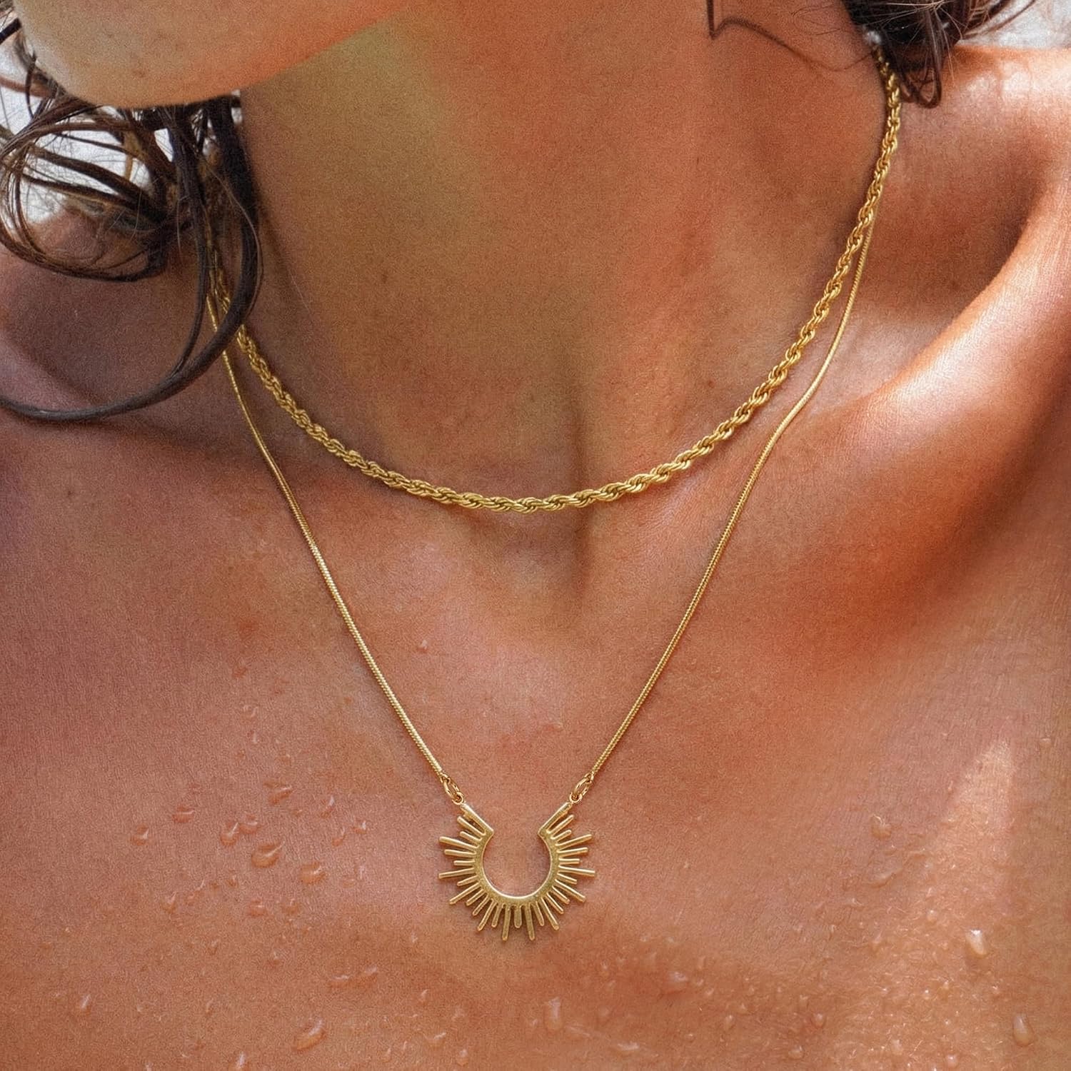 Tewiky Sonnenanhaenger Halskette Damen 14K Gold vergoldet Silber Layering