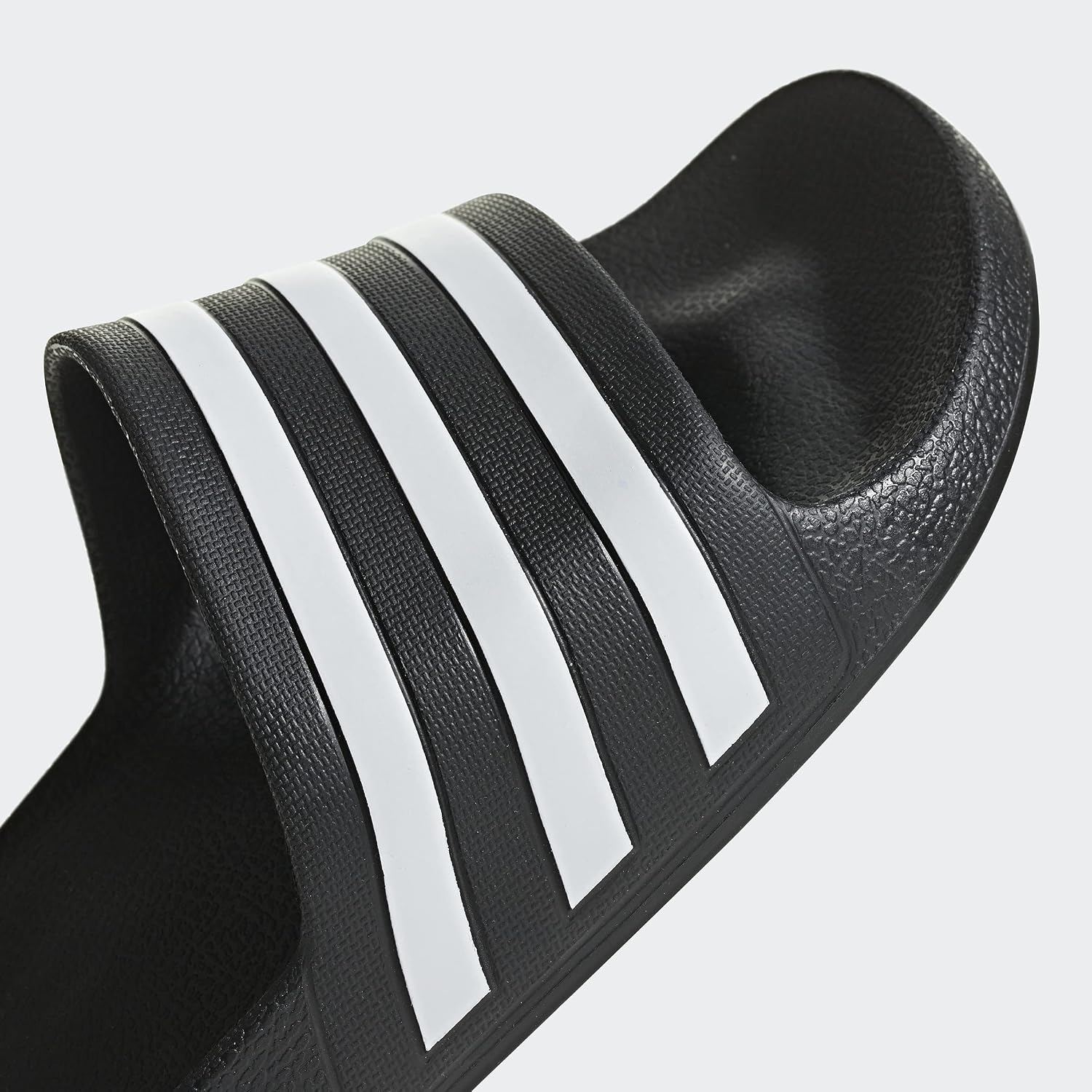 adidas Adilette Aqua Badeschlappen F35543 OL Groesse anzeigen