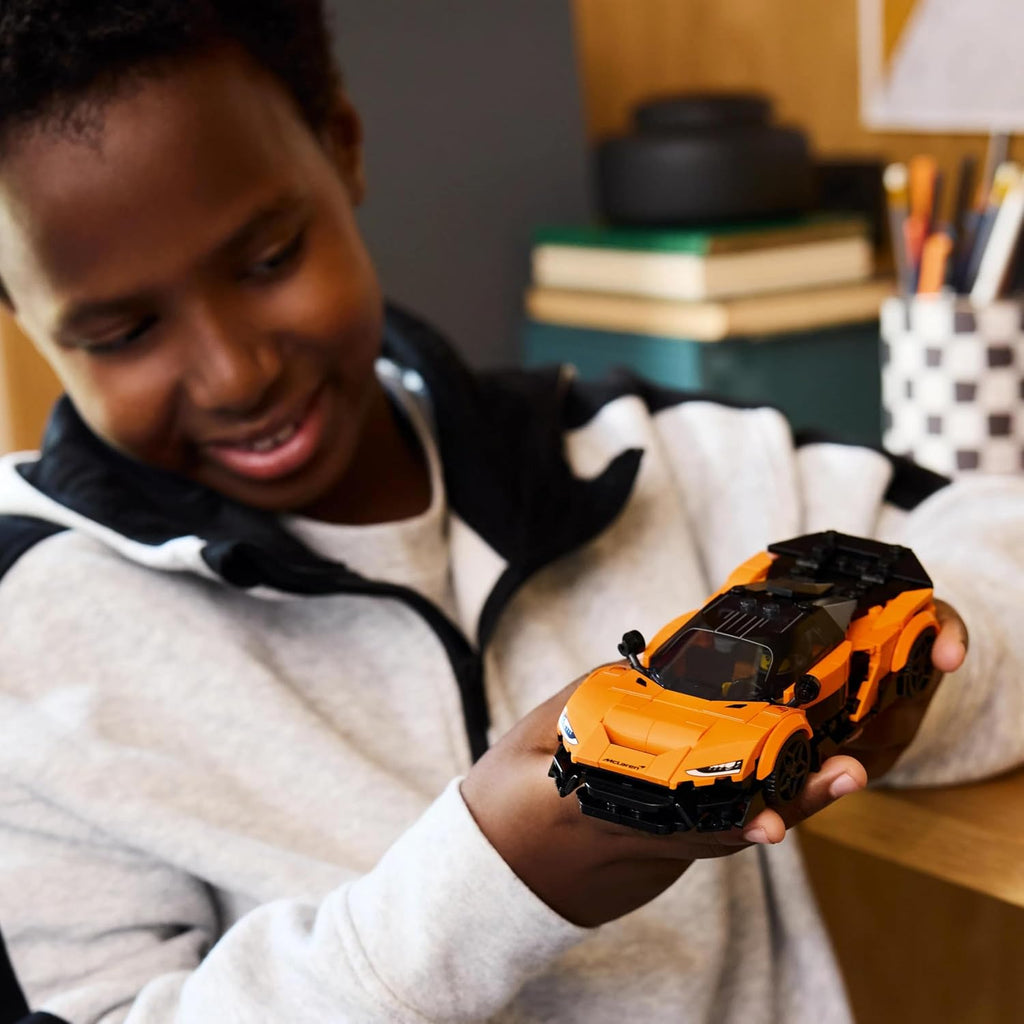 LEGO Speed Champions McLaren Senna GTR Modellauto mit Fahrer-Minifigur