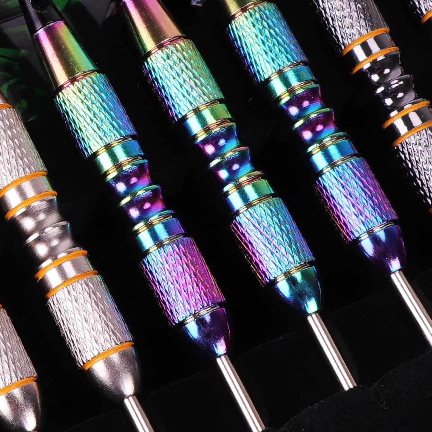 Turnart Steeldarts 12 Stueck mit Metallspitze und Dartcase Profi-Set