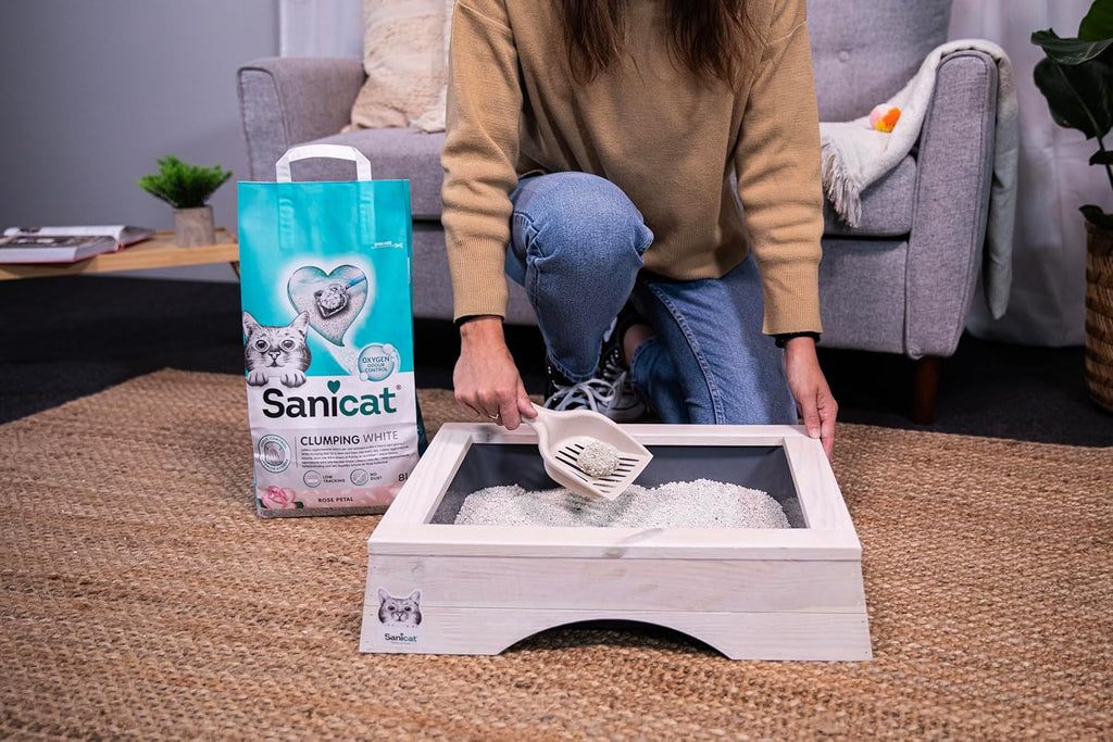 Sanicat Weisse Klumpstreu 8L mit Rosenduft geruchsbindend
