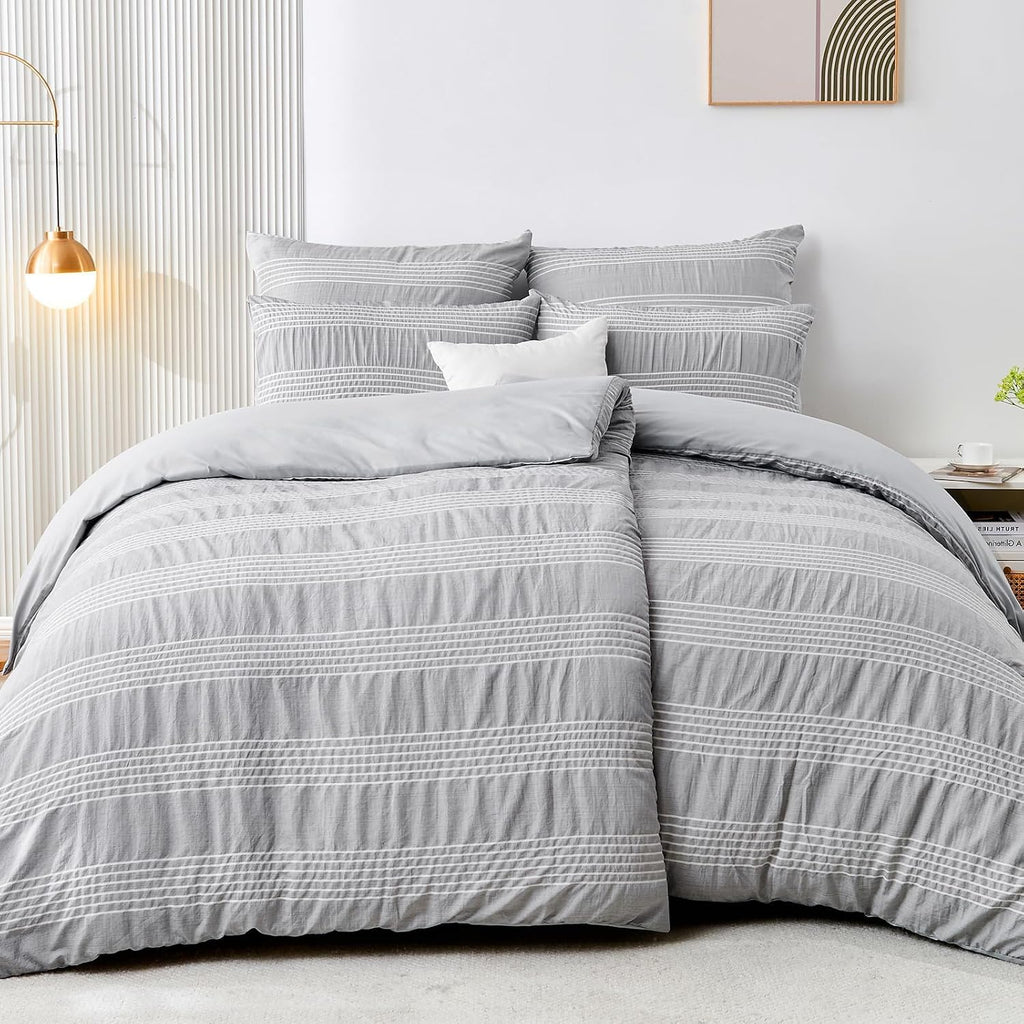 Qucover Bettwaesche 135x200 Seersucker grau weiss gestreift Mikrofaser 200cm-220cm