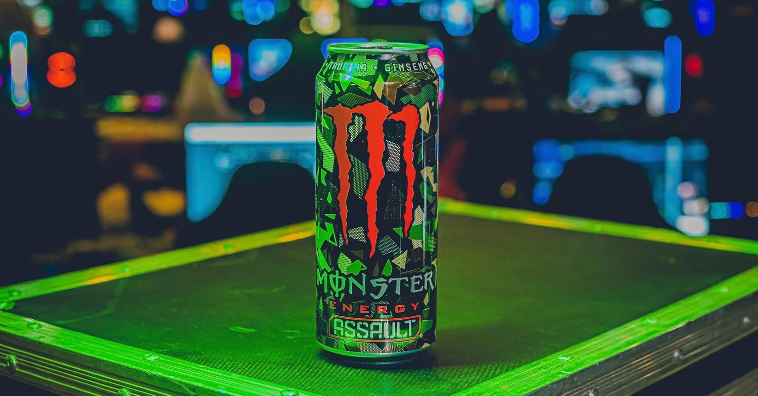 Monster Energy® Assault - koffeinhaltiger Energy-Drink mit Cola-Bourbon-Geschmac