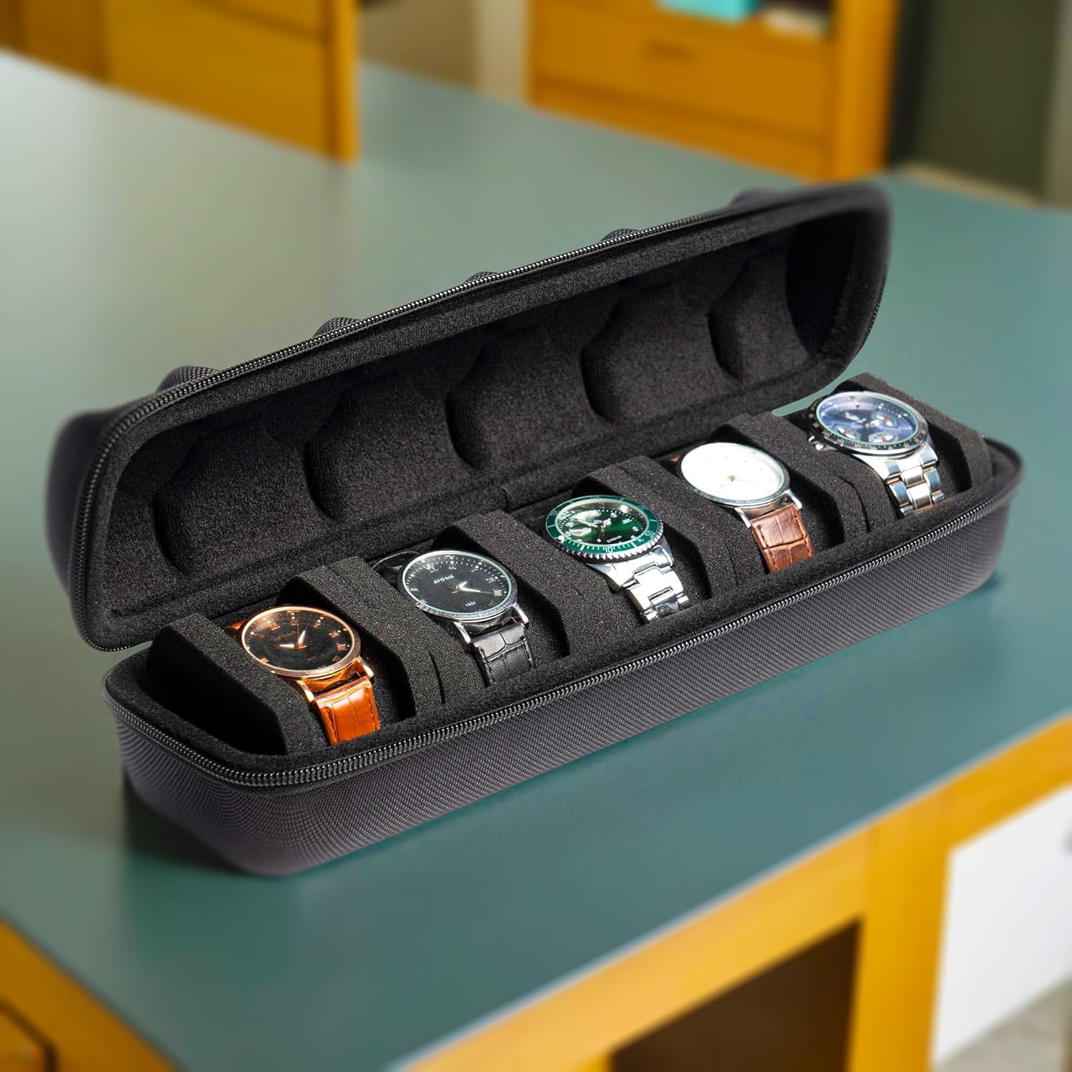 Uhrenetui Hartschale mit 8 Faechern Reisebox Uhrenbox Aufbewahrung