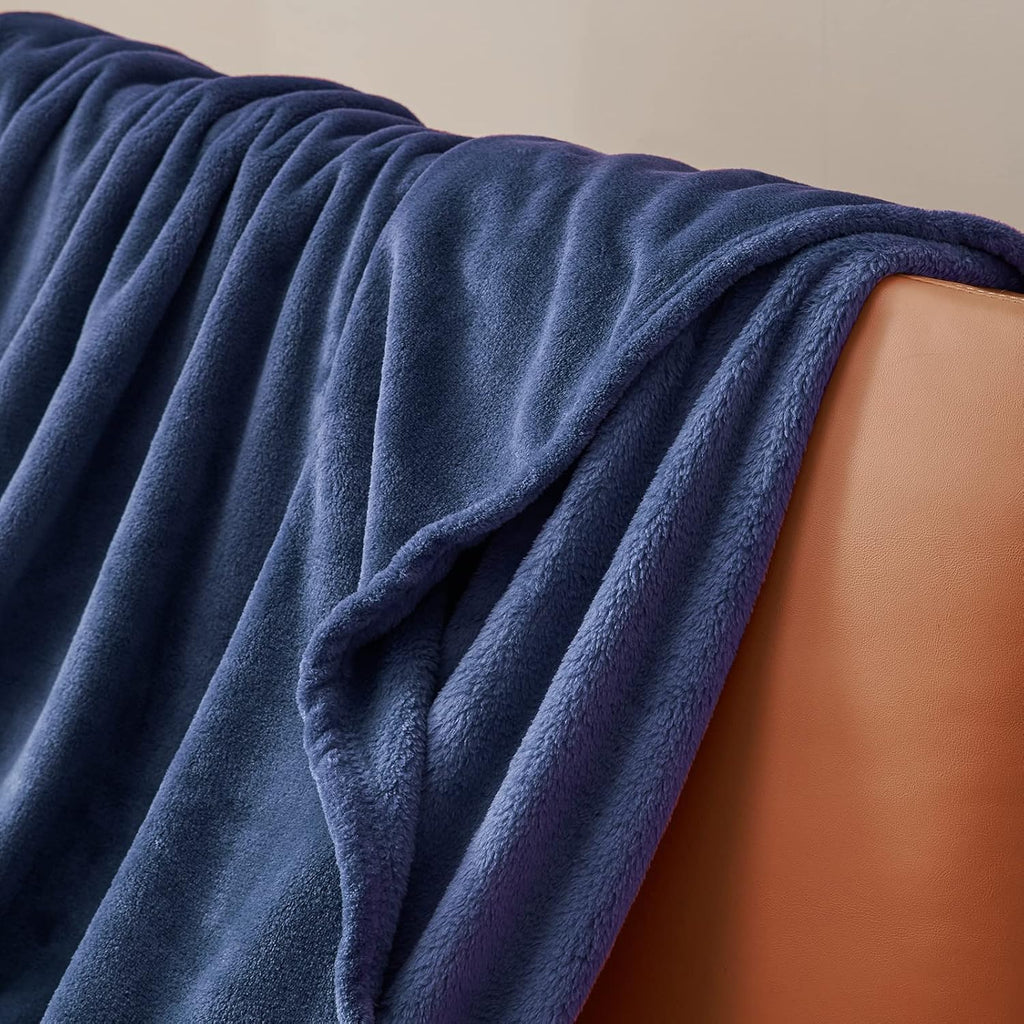 Aisbo Kuscheldecke 150×200 cm Flauschig Fleecedecke Grau 150cm-270cm