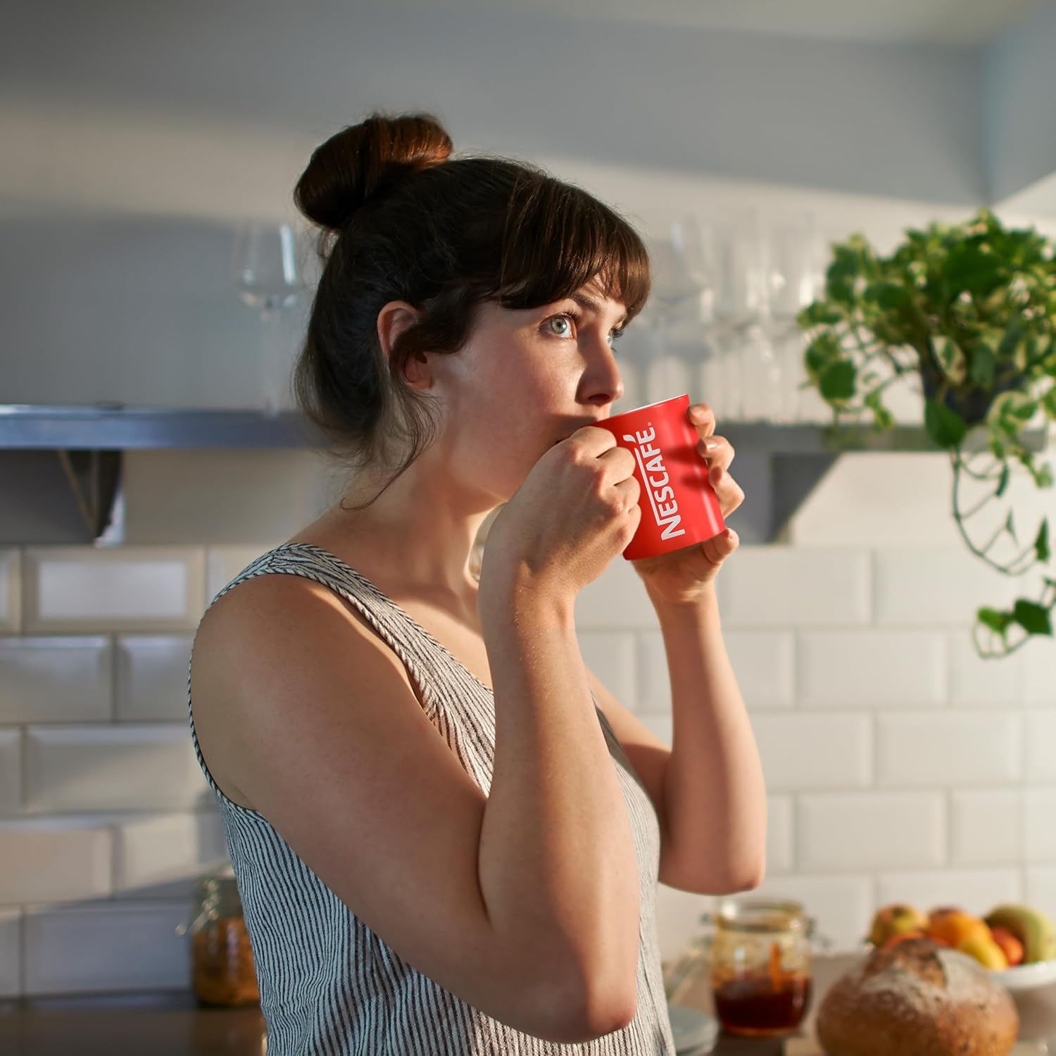 NESCAFÉ Classic Instant Kaffee kraeftiger Geschmack verschiedene Sorten