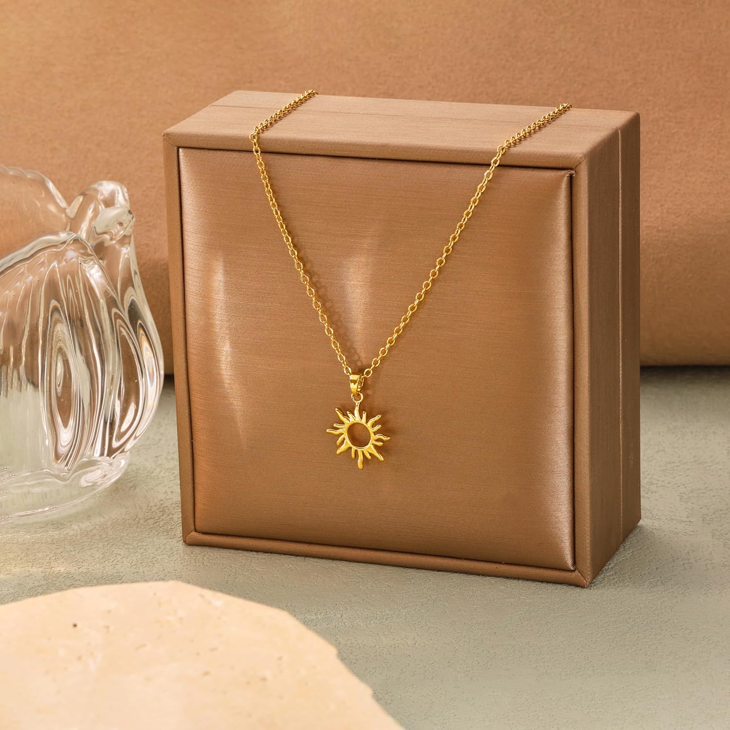 Tewiky Sonnenanhaenger Halskette Damen 14K Gold vergoldet Silber Layering