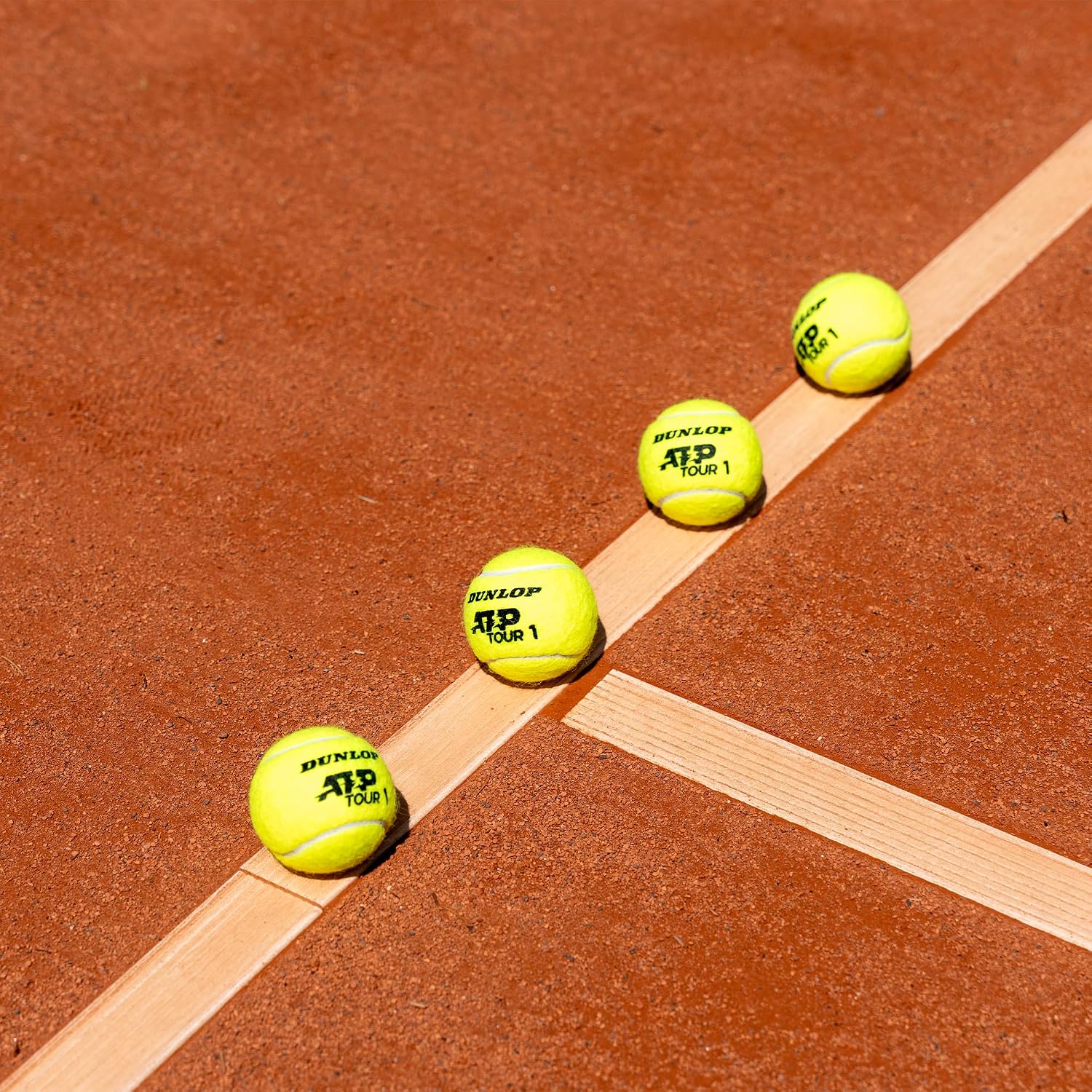 Dunlop ATP Tour Tennisbaelle 4er Dose fuer Sandplatz Hartplatz Rasen