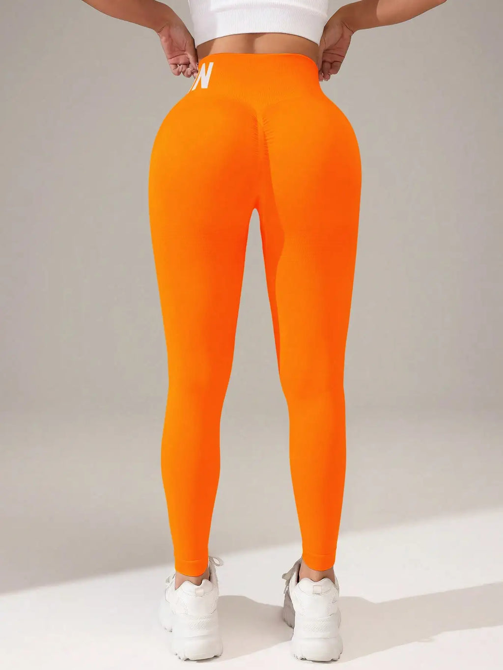 Seamless Yoga Leggings – Waistband Lettering, Butt‑Lifting Quick‑Dry Tights